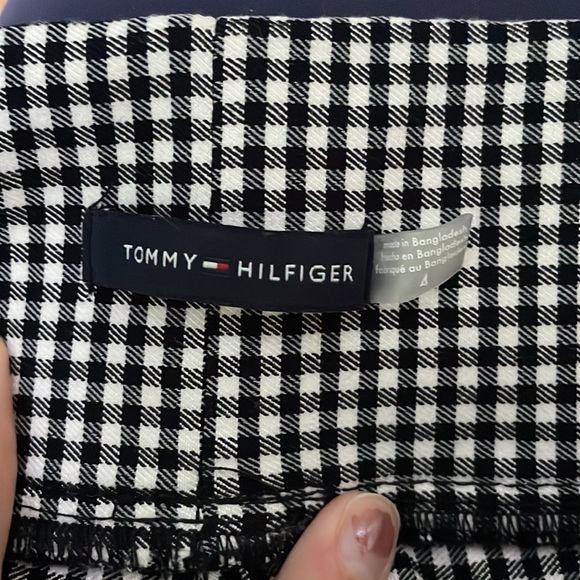 Tommy Hilfiger Checkered Bermuda Shorts - Picture 2 of 2
